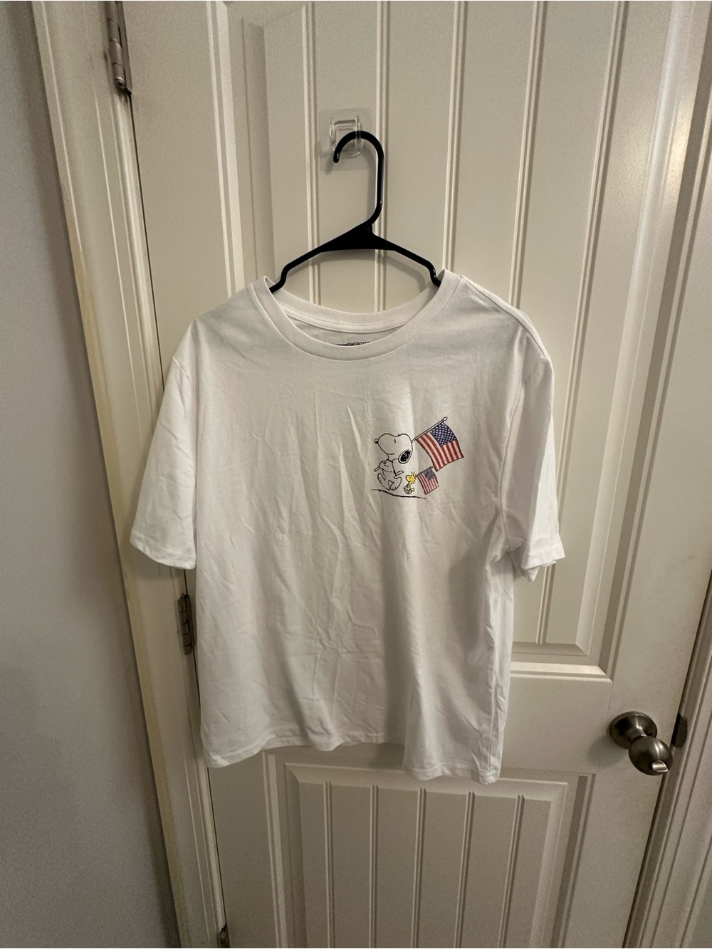 Peanuts White Tee with Snoopy and American Flag Graphic